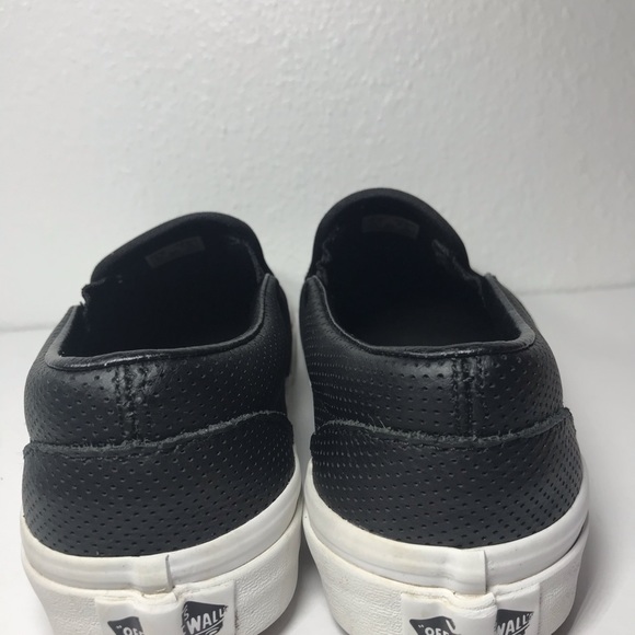 Vans - Picture 9 of 12